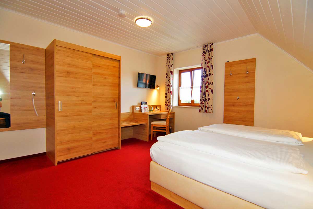 Landhotel Gasthaus Wiedmann - Eresing - Foto: Aussenansicht 02