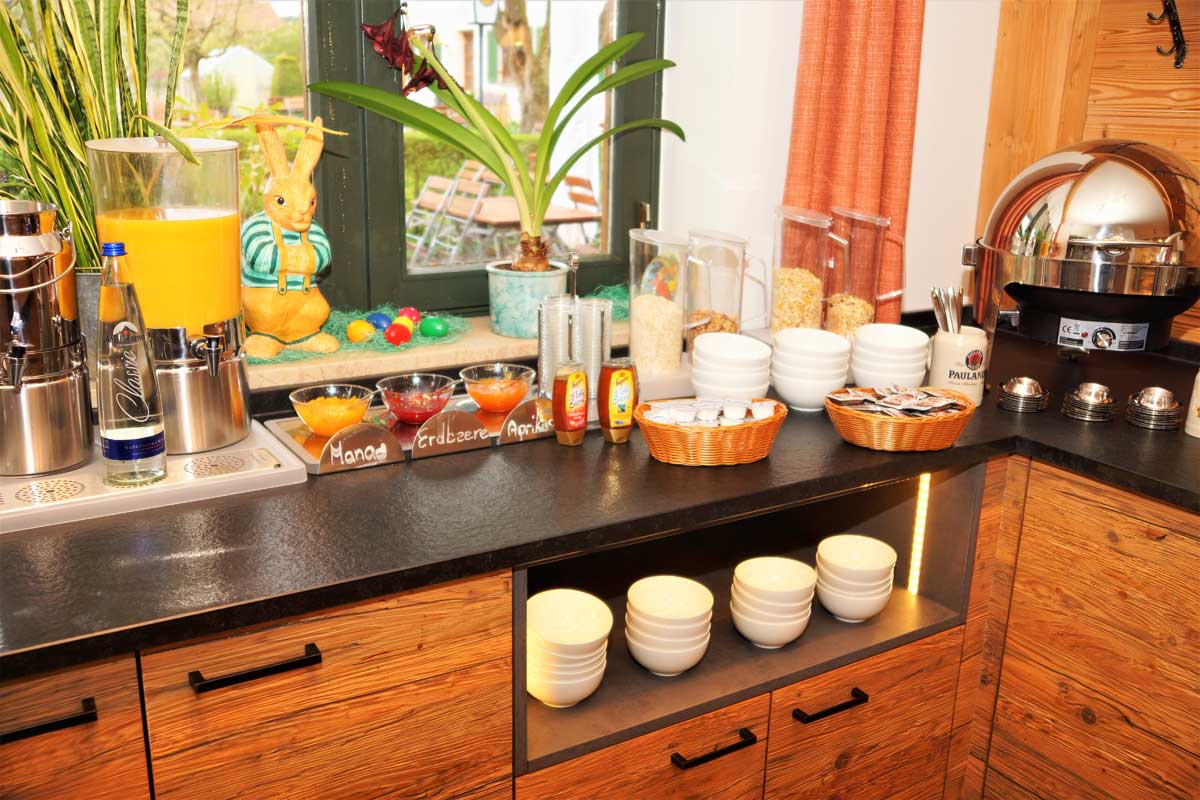 Landhotel-Gasthaus-Wiedmann-Frühstücksbuffet