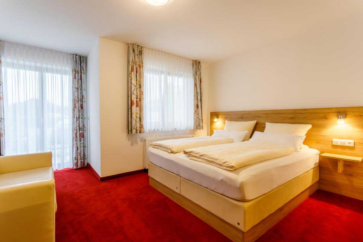 Komfort-Doppelzimmer ca. 32m² meist mit Balkon